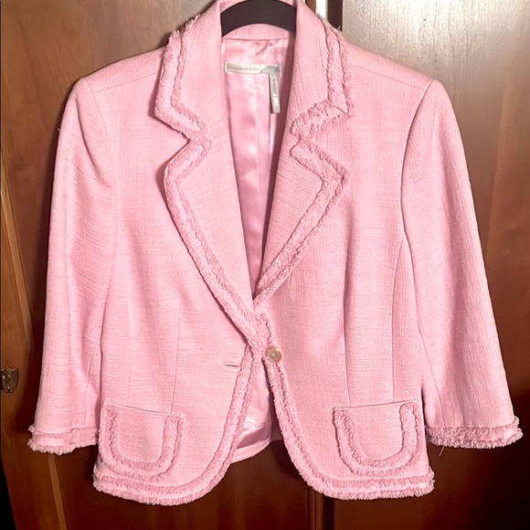 Petite Elegant Pink Women's Blazer with raw edging and cropped sleeves - Picture 1 of 7
